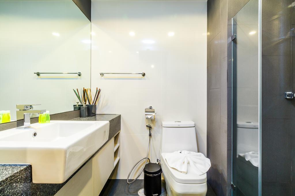 ุ6 อเวนิว สุรินทร์ บาย ลอฟตี้ Apartment หาดสุรินทร์ ภายนอก รูปภาพ