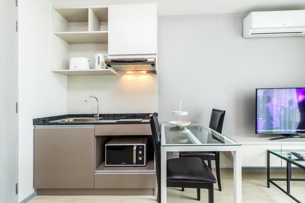 ุ6 อเวนิว สุรินทร์ บาย ลอฟตี้ Apartment หาดสุรินทร์ ภายนอก รูปภาพ