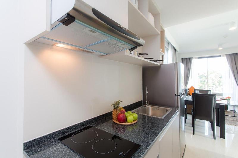 ุ6 อเวนิว สุรินทร์ บาย ลอฟตี้ Apartment หาดสุรินทร์ ภายนอก รูปภาพ